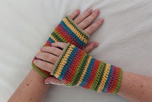 Load image into Gallery viewer, Easy Peasy Fingerless Gloves Crochet Pattern
