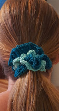 Load image into Gallery viewer, Ruffled Scrunchie Hair Band FREE Pattern
